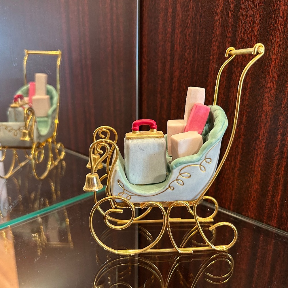 Avon Albee Gift Sleigh Stroller